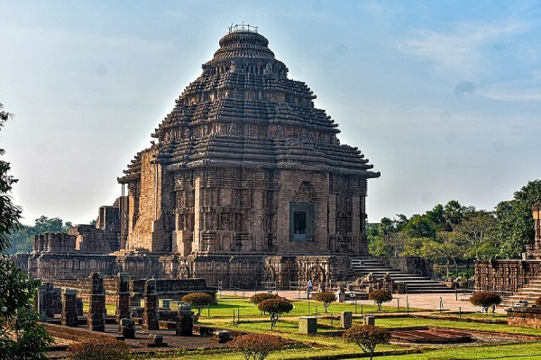 Bhubaneswar to Puri & Konark Tour by Cab