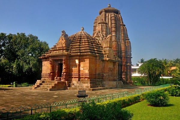 Bhubaneswar City Tour by CAR – Where Temples Meet Timeless Culture