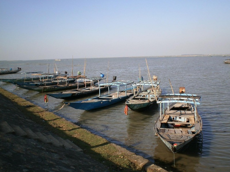 One day Chilika tour package by car  - Explore the Beauty of Chilika Lake